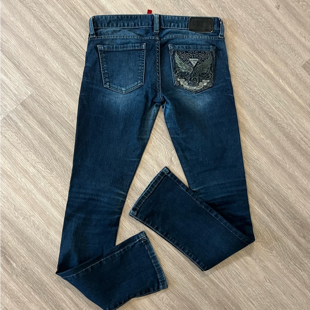 Guess Jeans - Picture 5 of 16